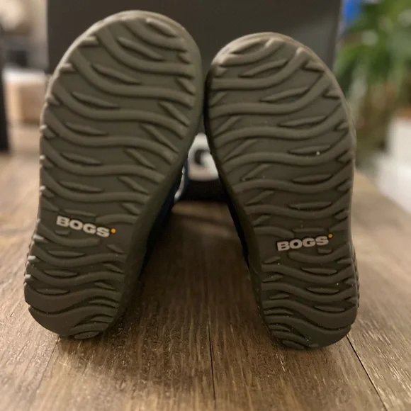 BOGS Kids' Dark Blue Wool lined Winter Boots 13 - Picture 6 of 7